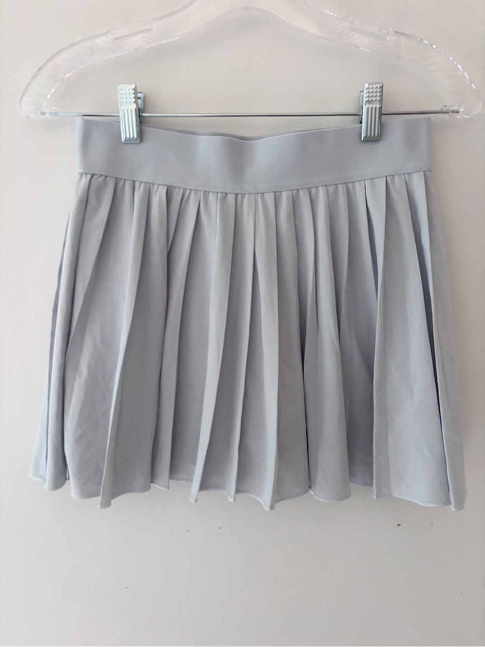 $68 Aritzia Tna tennis gym skirt with shorts light blue pleated mini small